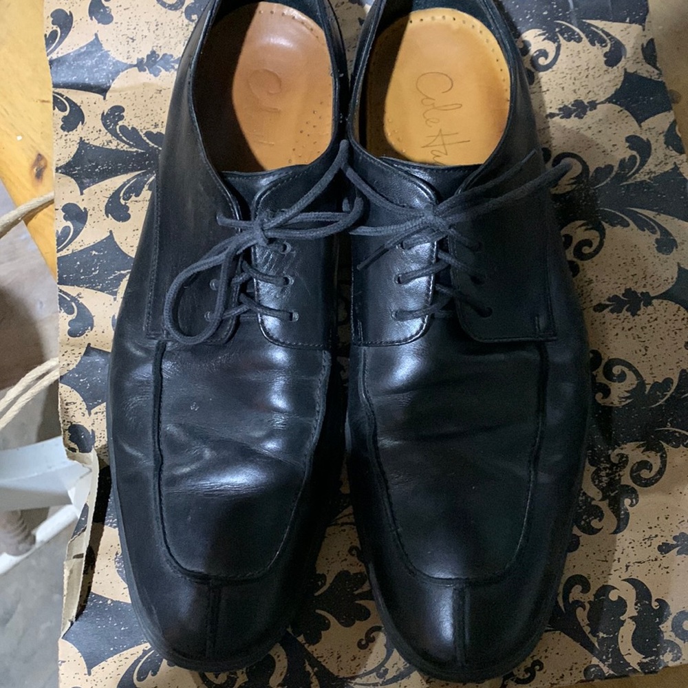 Men’s dress shoes